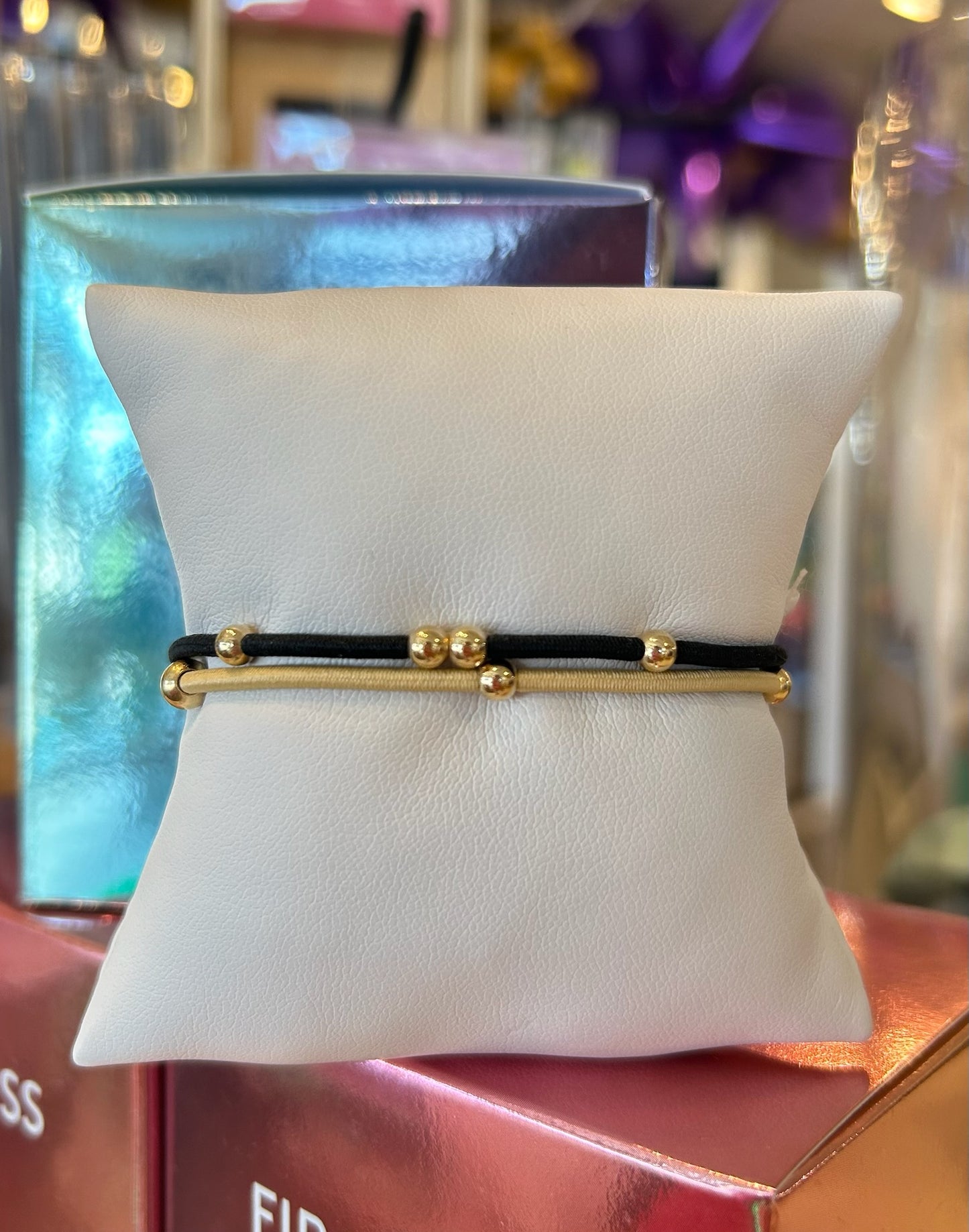 "e"ssentials Set: Black/Luster Gold