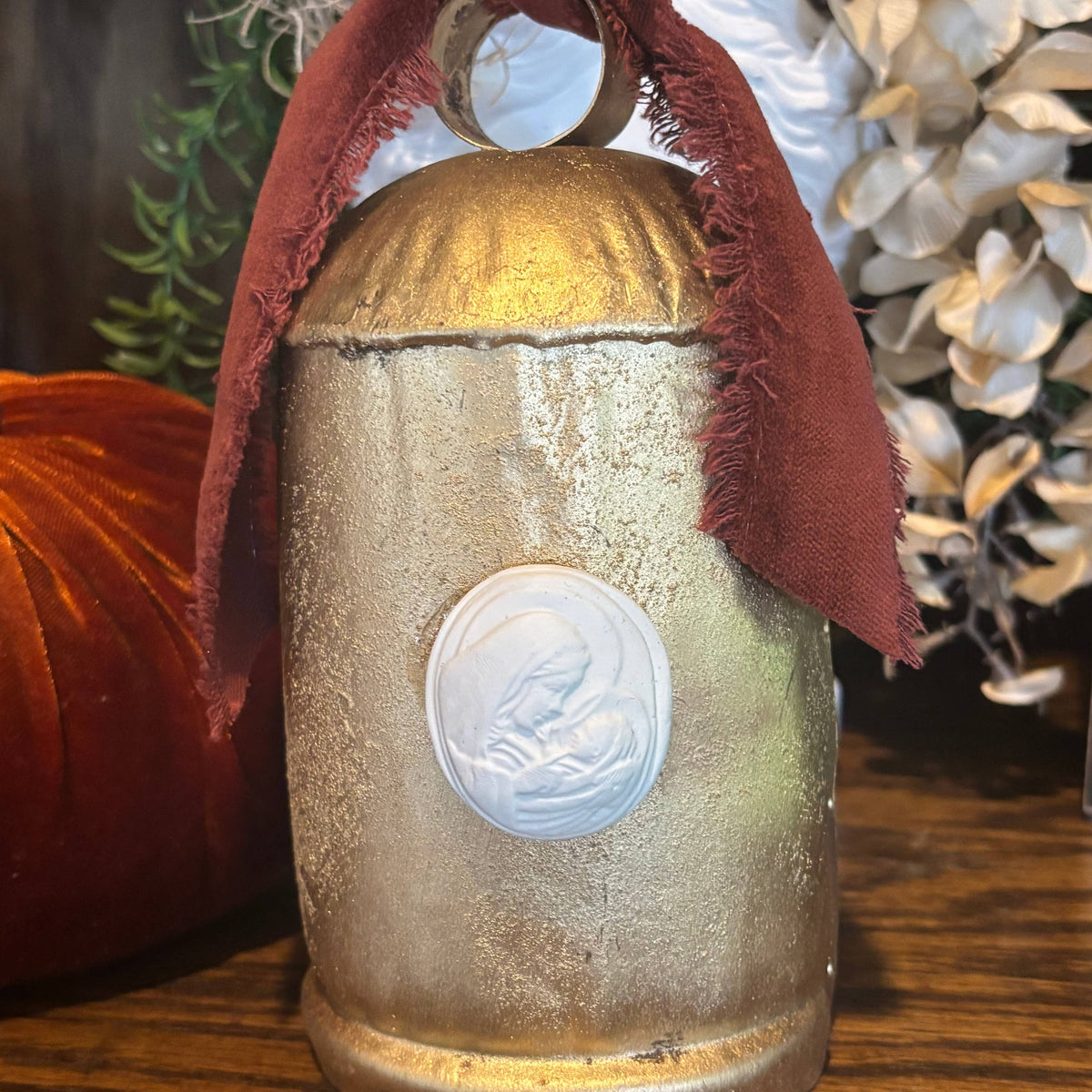Vintage Intaglio Bell: Mary + Jesus