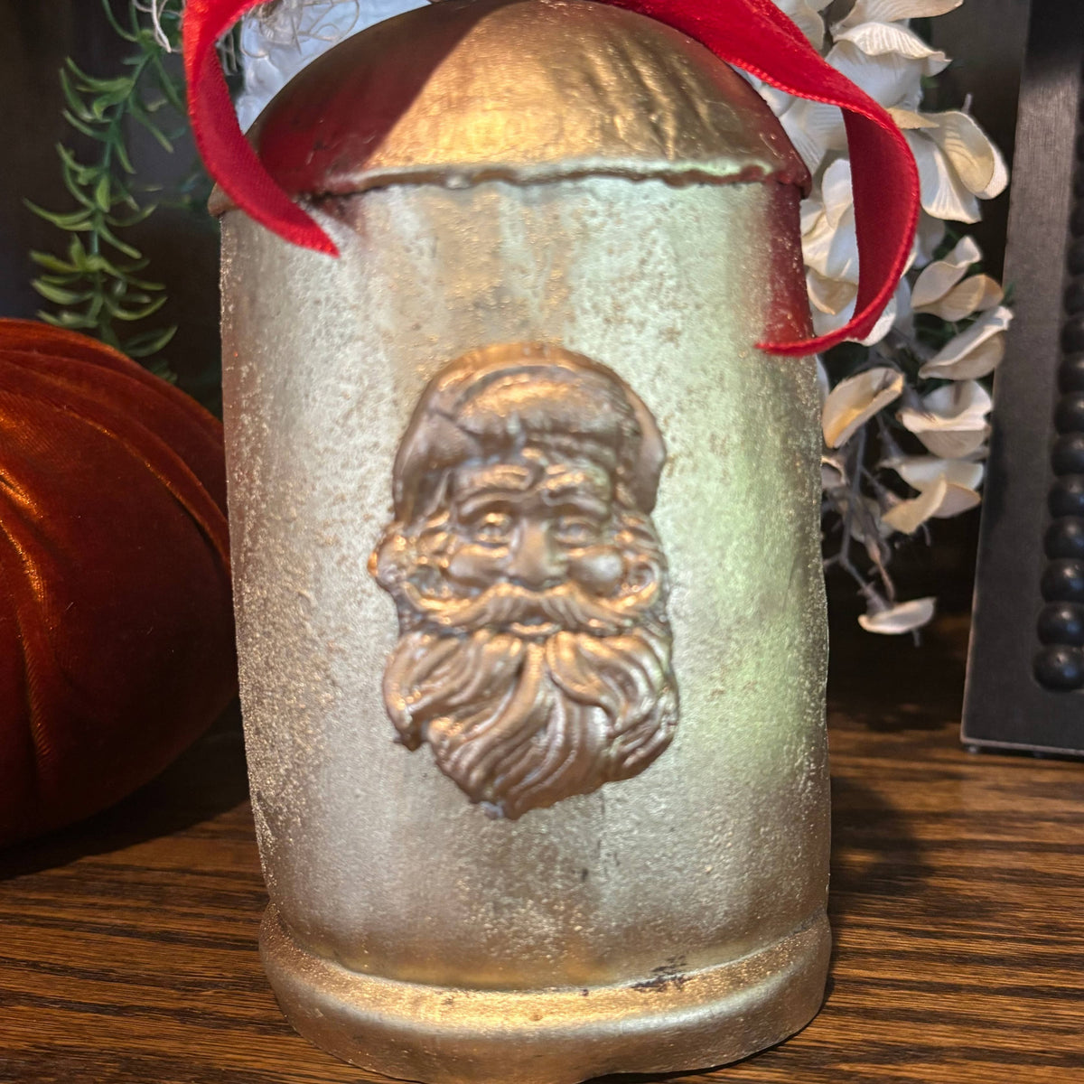 Vintage Intaglio Bell: Santa